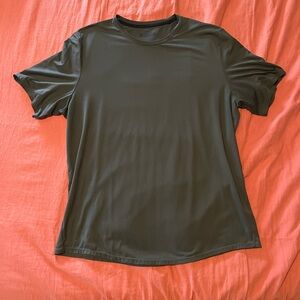 UNRL Short Sleeve T-Shirt. XL